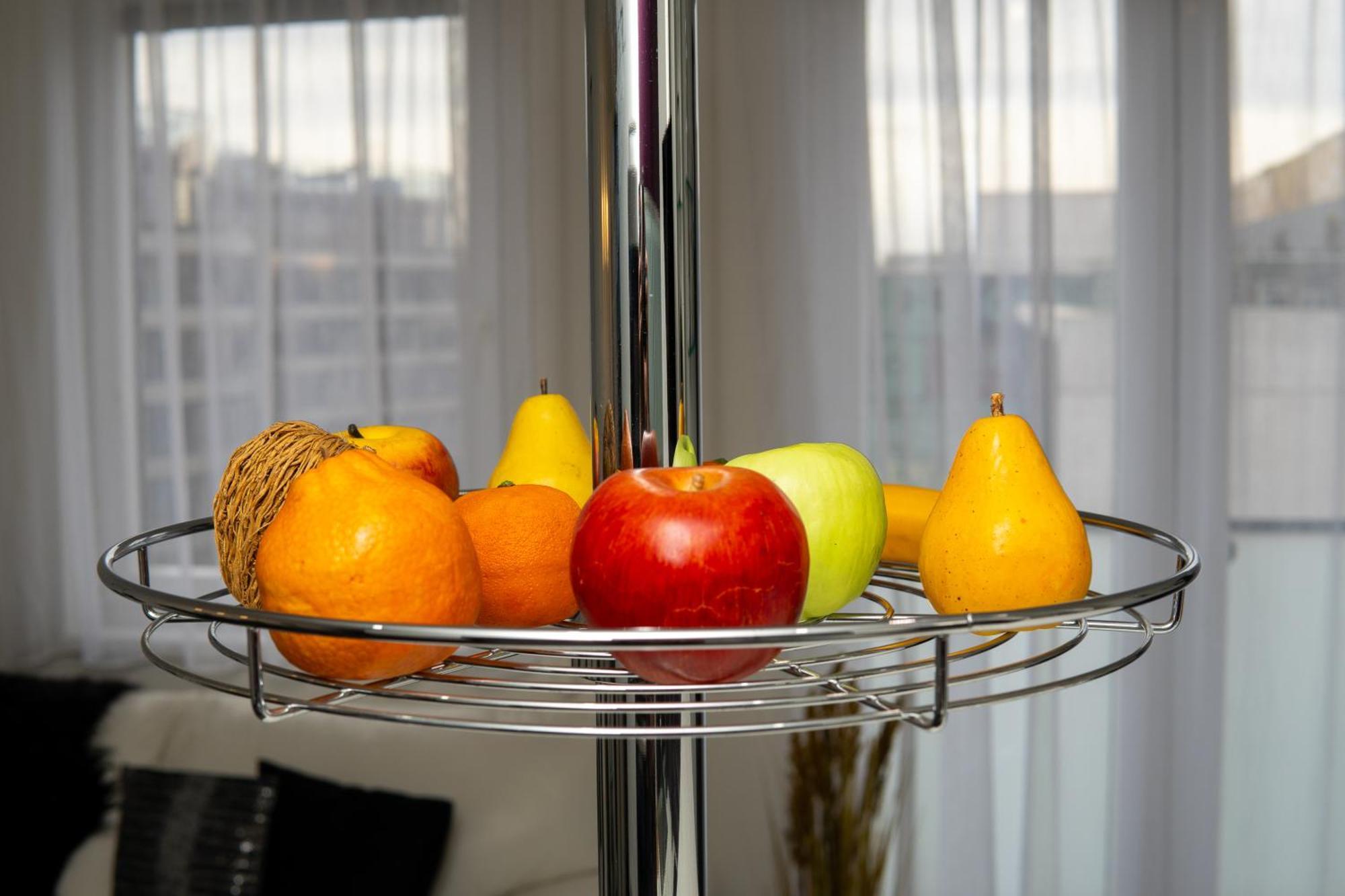 Bnb New Beautiful Apartment In The Center Of Ostrava With Option Garage Parking エクステリア 写真